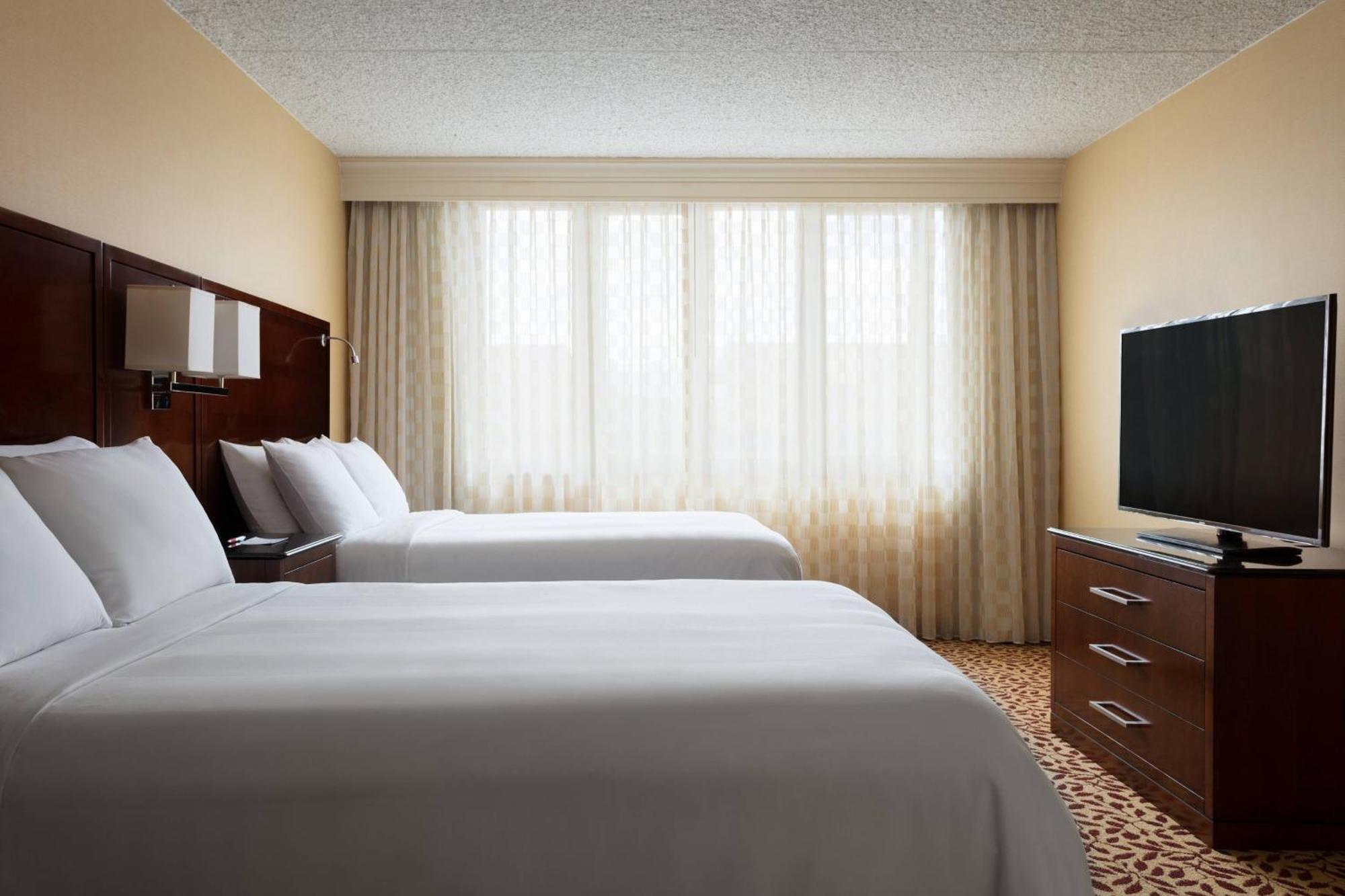 Long Island Marriott 3*
