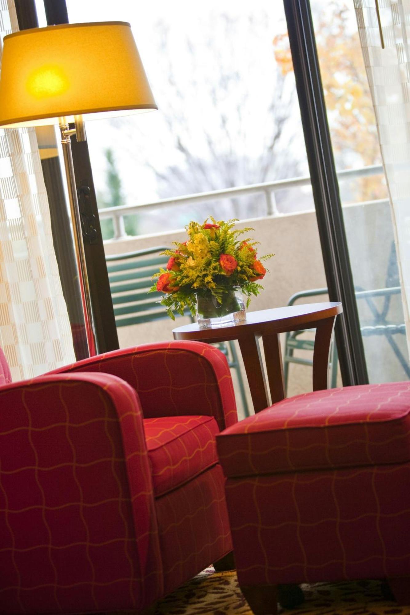 Long Island Marriott Hotel 3*