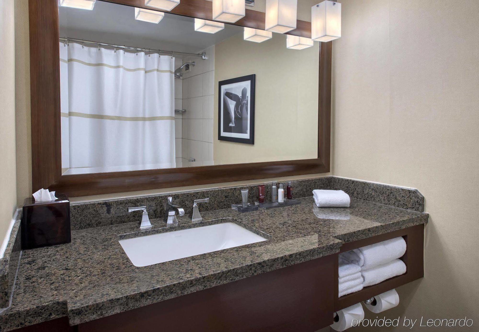 Long Island Marriott Hotel