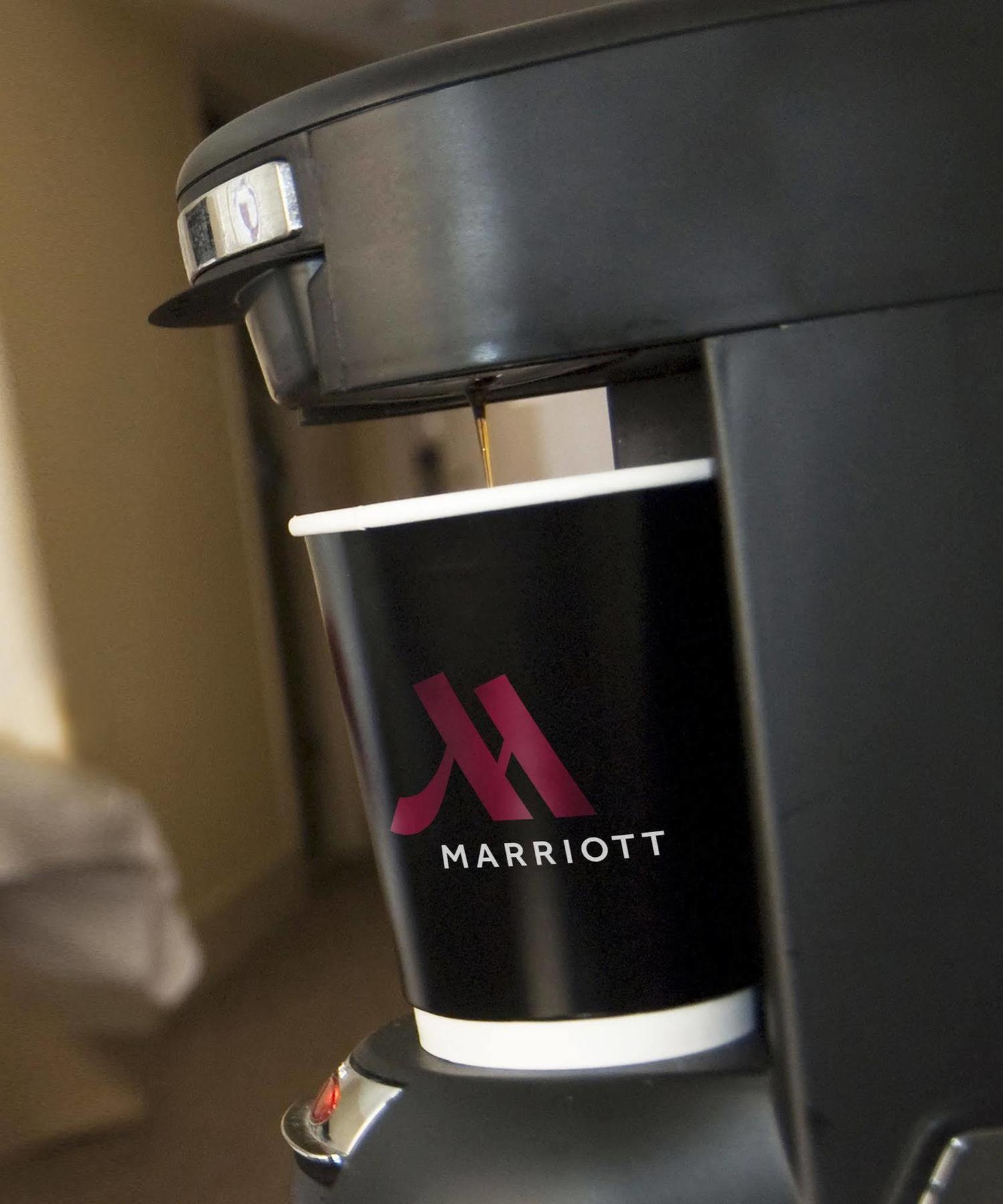 Hotel Long Island Marriott 3*